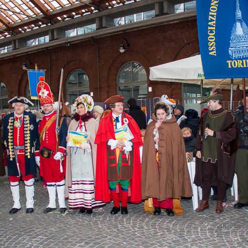 Torna l'appuntamento con coriandoli e scherzi: è l'antico carnevale del Balon 2020 [FOTO]