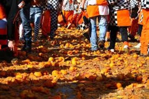 Carnevale di Ivrea, cinque persone denunciate dalla polizia
