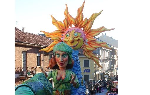 Carri, coriandoli e chiacchiere: al via il carnevale di Nichelino