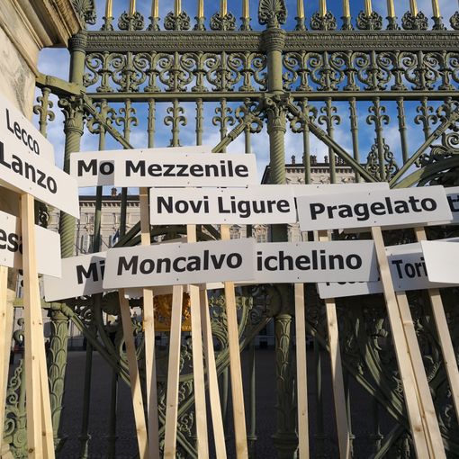 Il nord Italia scende in piazza a Torino per il Sì Tav (FOTO e VIDEO)