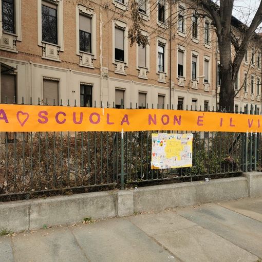 cartelloni alla 'Muratori'