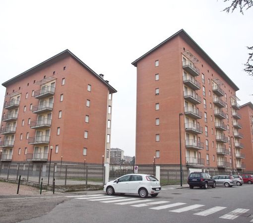 Poveri, ma non abbastanza per una casa popolare. I sindacati chiedono di cambiare la legge. &quot;Servono 30mila alloggi in più&quot;
