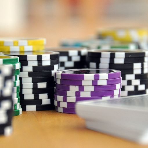 Live dealers nei Casinò online: quando gioco virtuale diventa tangibile