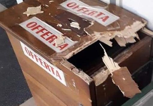 Provano a rubare le offerte dalla cassette della parrocchia di corso Roma