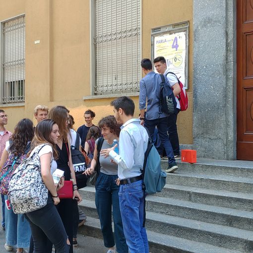 Maturità 2019, al Cavour soffia un vento letterario: Ungaretti e Sciascia piacciono e dividono. Le ragazze scelgono il tema sul patrimonio culturale