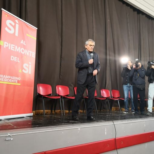 Castelli in Procura, giornalisti allontanati. Chiamparino: &quot;Parabola significativa di chi è entrato a Palazzo Chigi gridando onestà&quot;