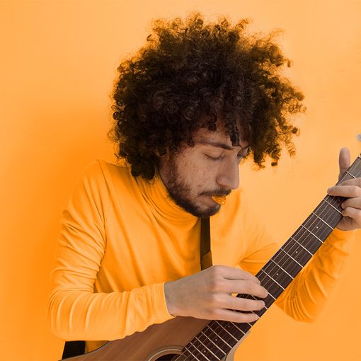&quot;Sì&quot;: il nuovo singolo del musicista torinese Christopher [VIDEO]