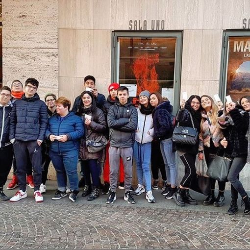 EnAIP Nichelino sposta le lezioni al cinema per riflettere su identità, diversità e ribellione