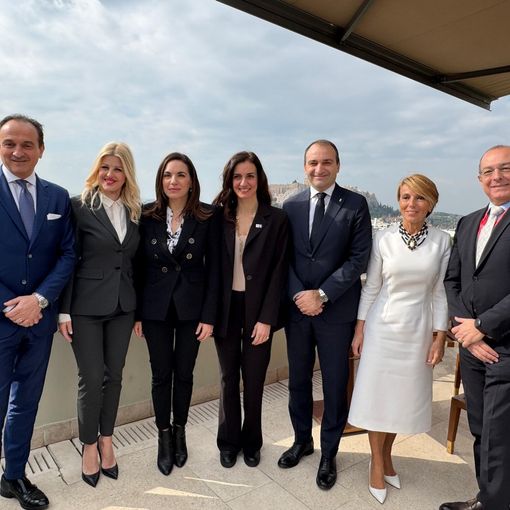 Cirio e Lo Russo in Grecia: &quot;Al lavoro per ripristinare volo diretto Torino-Atene&quot;