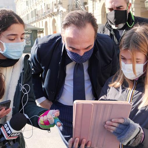 Piemonte arancione, scuola media &quot;rossa&quot;, Cirio tiene il punto: &quot;Prudenza in vista delle Feste. Recupereremo i giorni persi in presenza&quot;