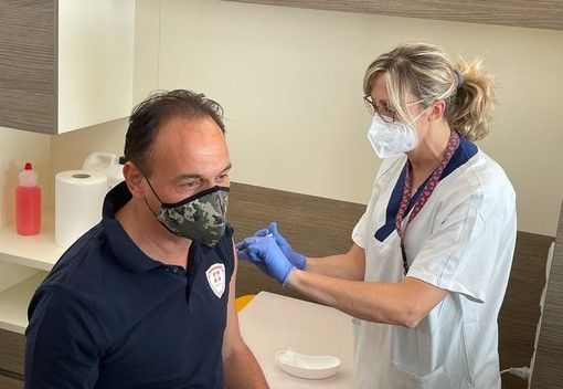 alberto cirio vaccinato