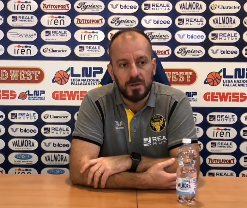 coach Cavina