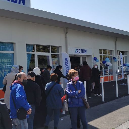 apertura store Action