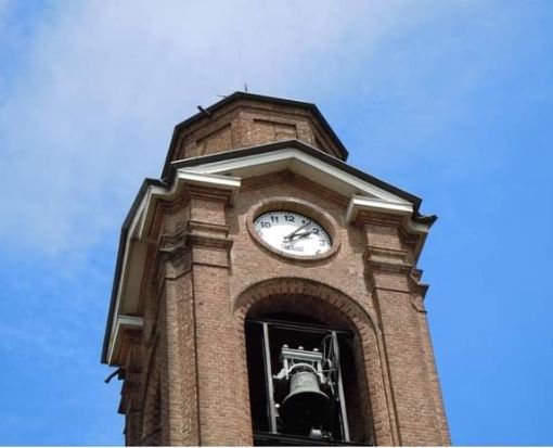 Collegno, l’Associazione Savonera in azione per riparare il campanile