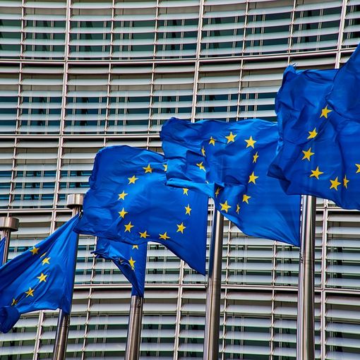 Approfondire l'Unione economica e monetaria dell'Europa: bilancio della Commissione sui progressi compiuti