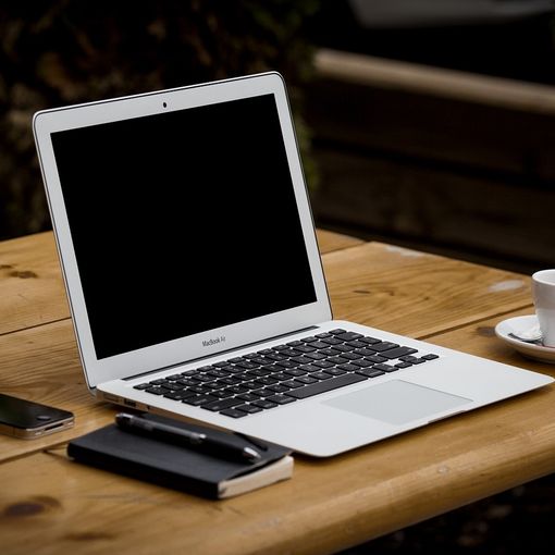 Usare il web come bacheca per i propri annunci: tutti i vantaggi