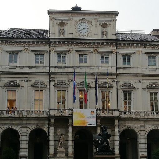 Una petizione per allontanare l'accampamento nomadi dal giardino &quot;Ferruccio Novo&quot;