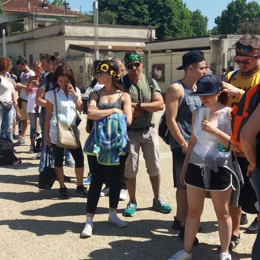 Da Modena a Torino, il popolo del Blasco in marcia all'Olimpico