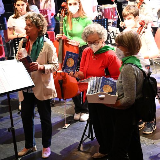 concerto e artisti sul palco