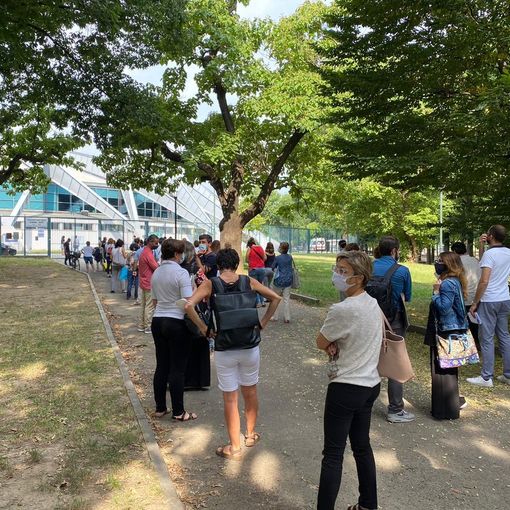 A Torino ripartono i concorsi: termometri e distanziamento per i futuri dirigenti comunali [VIDEO]