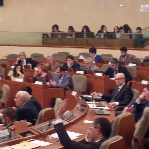 Approvata dal Consiglio regionale la proroga per l'adeguamento dei comuni al regolamento edilizio