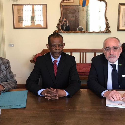 Un luogo da scoprire e il paradiso dell’imprenditoria: l’Ambasciatore dello Zambia racconta del suo amore per l’Italia e dell’importanza del Consolato a Torino