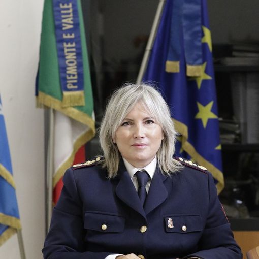 Fabiola Silvestri va in pensione, il saluto della Polizia di Stato di Torino