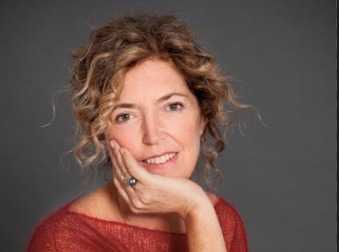 Sandra Bonzi ospite al Salone del Libro 2023: &quot;Una donna alla guida della kermesse? Era ora direi&quot; [INTERVISTA]