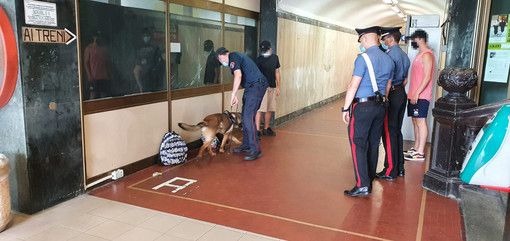 Controlli antidroga ad Alassio: due torinesi segnalati alla prefettura