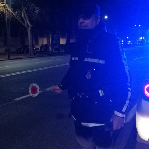 In corso Quintino Sella si apre una voragine di 4 metri: strada chiusa