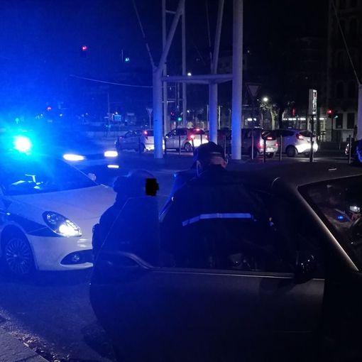 Controlli nella notte per i vigili del fuoco: 80 veicoli fermati, 26 contravvenzioni
