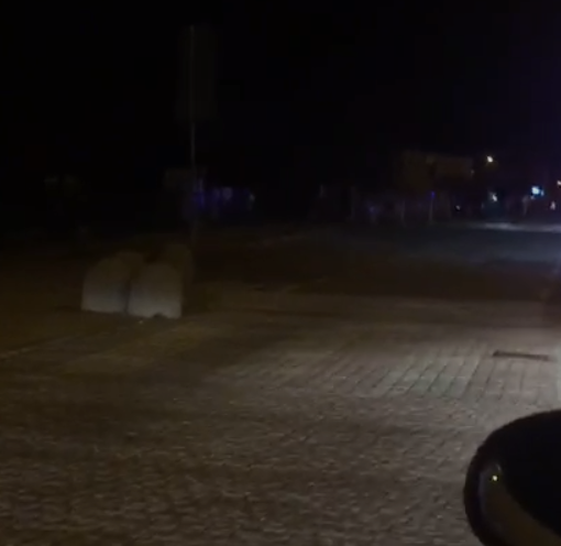 Auto dei carabinieri al buio