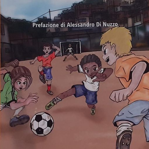 La copertina di &quot;Eravamo piccoli Pelè&quot;, ultima fatica letteraria di Darwin Pastorin