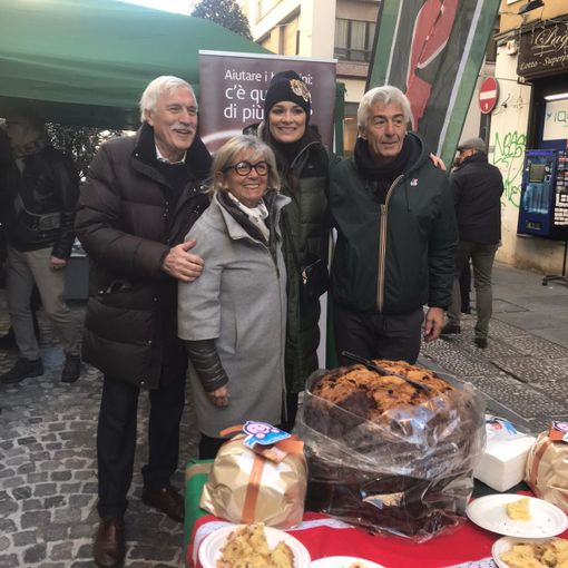 Un weekend di raccolta fondi per il Sant'Anna con i panettoni che fanno bene