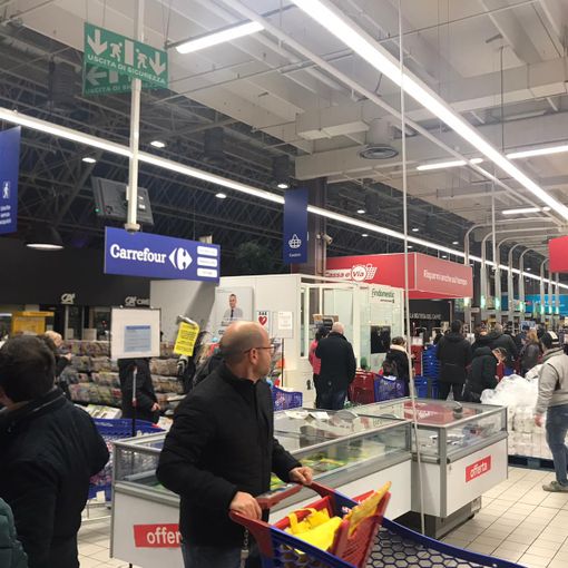 Coronavirus, l'appello dei lavoratori dei supermercati: &quot;Garanzia e misure di sicurezza anche per noi&quot;