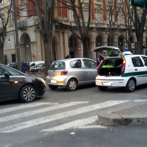 Torinesi indisciplinati al volante: in arrivo decine di multe