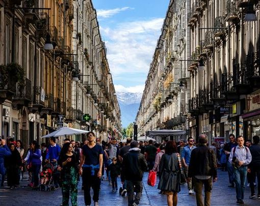 Confesercenti: “Black Friday, ma con i negozi sempre più in rosso&quot;