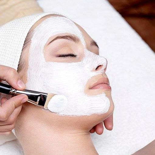 Acqua micellare: perché non può mancare nella beauty routine quotidiana