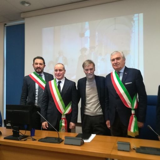 Delrio a Collegno: &quot;Oltre 123 milioni già stanziati per la metro della zona ovest. L'obiettivo: rendere metropolitane le città&quot; (FOTO)