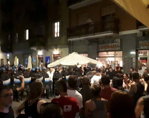 La lunga notte della polemica social dopo gli scontri di piazza Santa Giulia