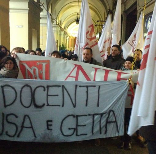 La protesta degli insegnanti delle scuole dell'infanzia arriva in Consiglio regionale