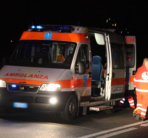 Giaveno, esplosione in un appartamento: due persone coinvolte, uomo gravemente ustionato