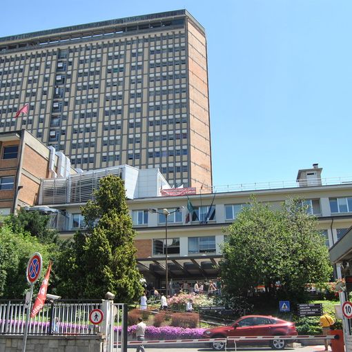 L'uomo è stato ricoverato all'Ospedale Cto.