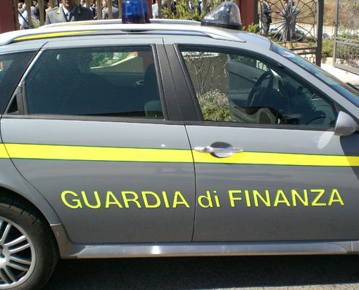 Torino, lavoratori in nero reclutati sui social network