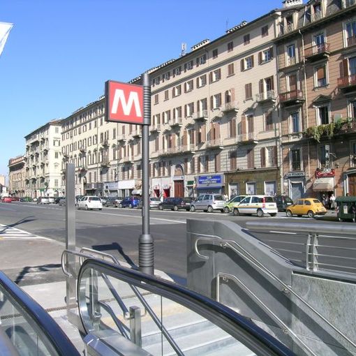 Falso allarme bomba, metro bloccata e poi riattivata