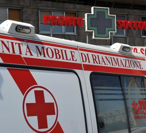 Beve per errore acido citrico, grave donna di 56 anni