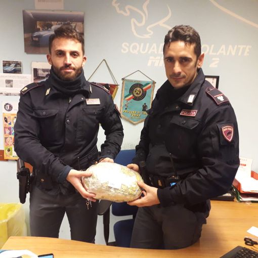 Barriera di Milano, la droga era nascosta nella busta della spesa: arrestato 37enne nigeriano