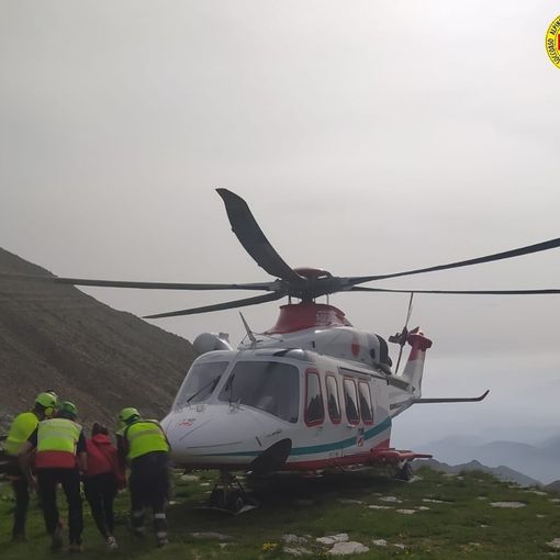 elicottero soccorso alpino elicottero soccorso alpino