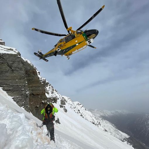 Velivolo precipitato nelle Valli di Lanzo, individuato il corpo del pilota: era all'interno della carlinga coperto di neve