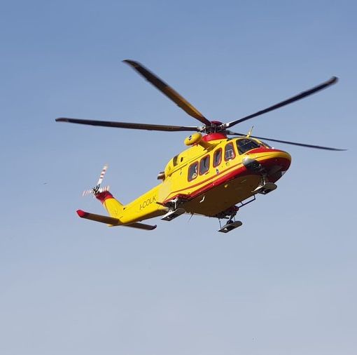 elicottero di soccorso in azione